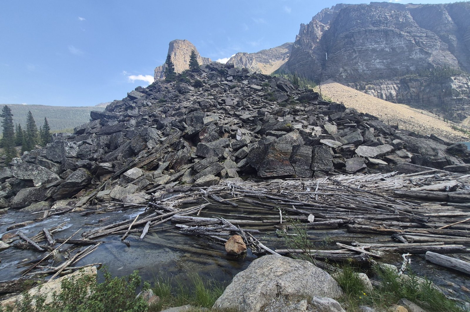 Rockpile Trail above Moraine Lake in Banff National Park
